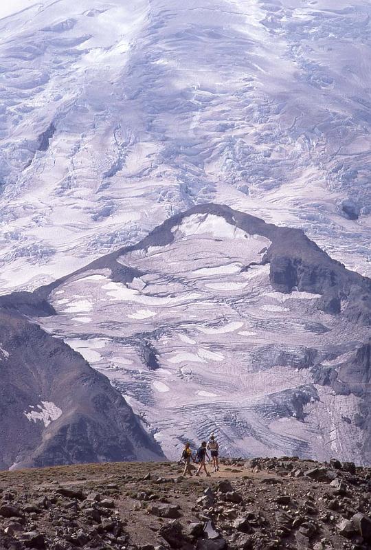 1985-016 Burroughs Mtn and Mt Rainier Aug 1985 1.jpg